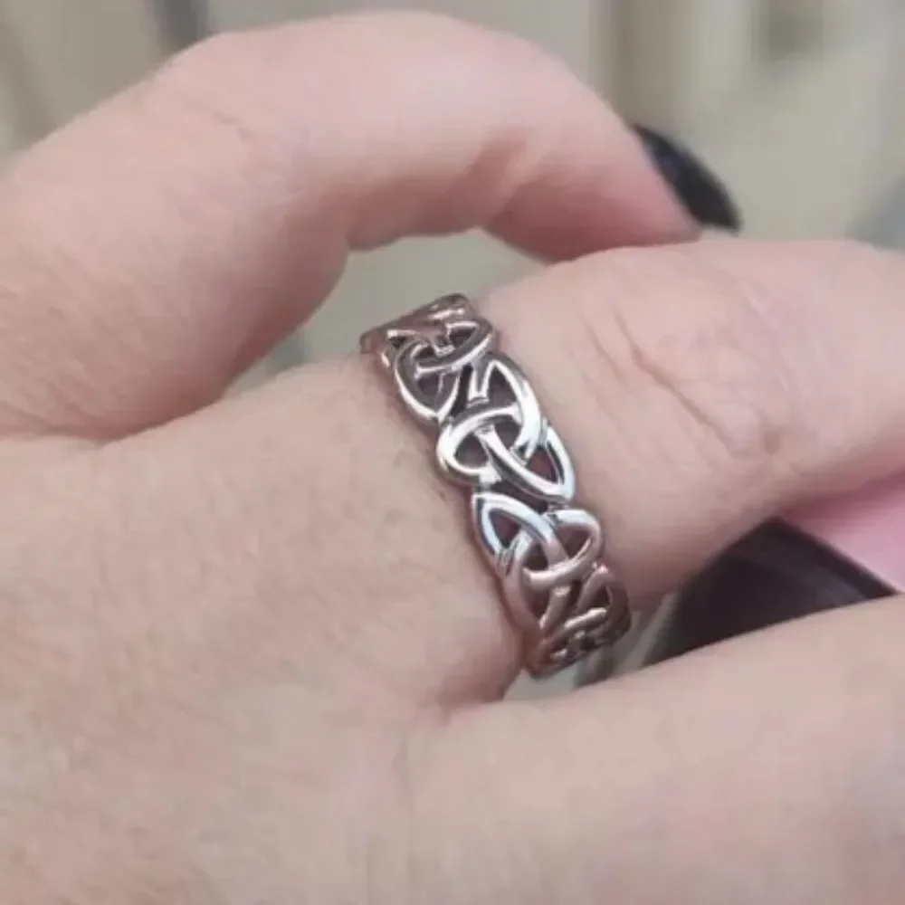 925 Sterling silver unisex elegant Celtic Hollow trinity Knot ring sz 8